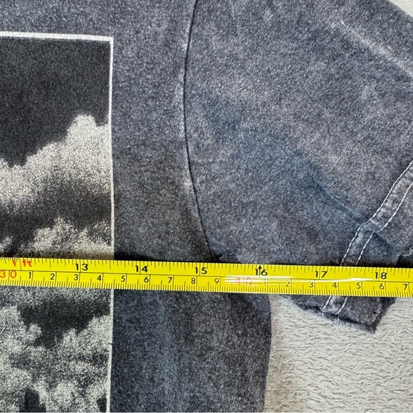 West of Melrose Grey Distressed Western Graphic Cowboy Desert T-Shirt - Picture 4 of 11